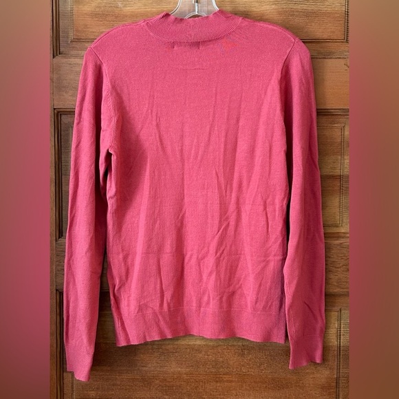 Guess / NWT/ Long Sleeve light weight Sweater / Agatha Rose / size L - Picture 4 of 10